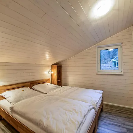 בית נופש In With Sauna *